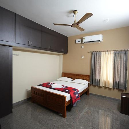 Goutham Residency Hotel Kadalur Exterior photo